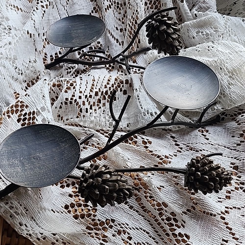 Set Of 2 Wrought Iron Pinecone Candleholder